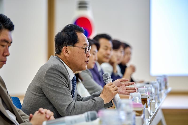 제12대 경기도의회 더불어민주당 수석대표단 교육현장 정책회의 1일차_4