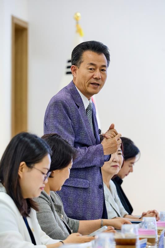 제12대 경기도의회 더불어민주당 수석대표단 교육현장 정책회의 1일차_2