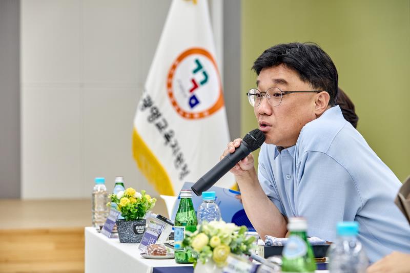 제12대 경기도의회 더불어민주당 수석대표단 교육현장 정책회의 1일차_7