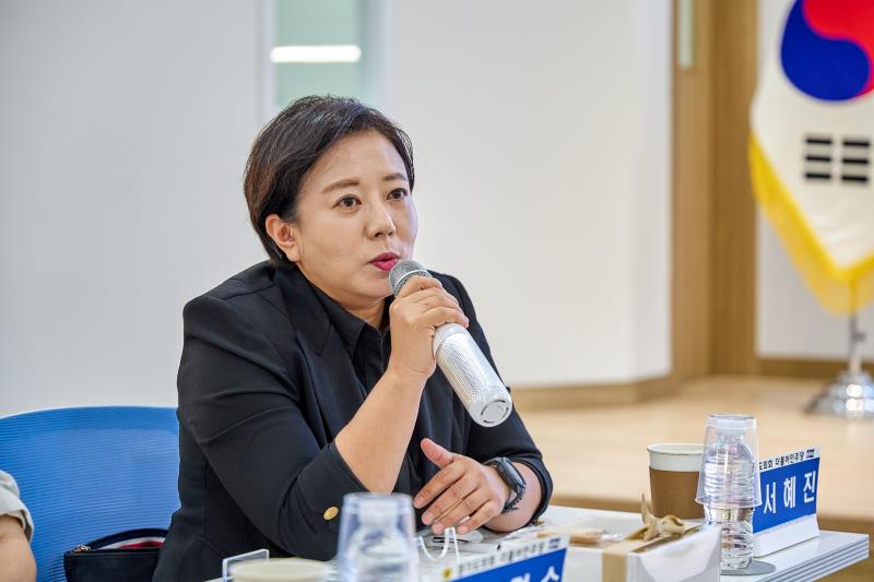 제12대 경기도의회 더불어민주당 수석대표단 교육현장 정책회의 1일차_5
