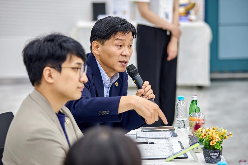 제12대 경기도의회 더불어민주당 수석대표단 교육현장 정책회의 1일차_9