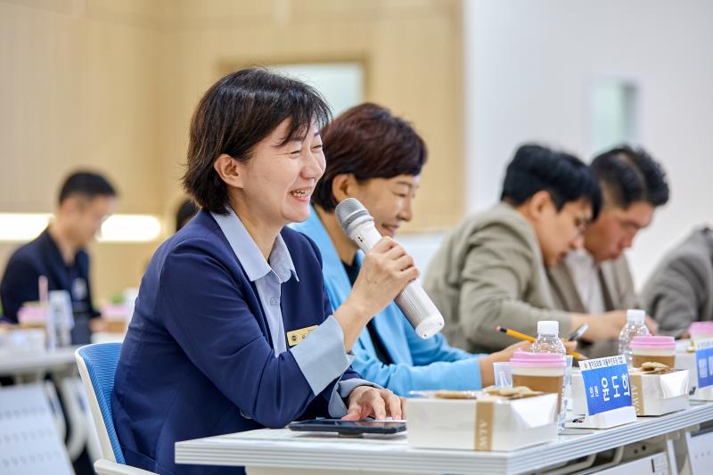 제12대 경기도의회 더불어민주당 수석대표단 교육현장 정책회의 1일차_3