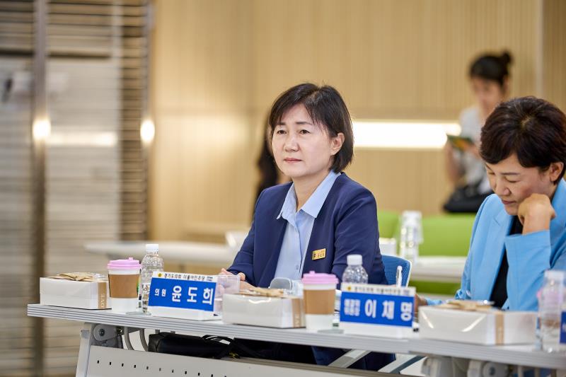 제12대 경기도의회 더불어민주당 수석대표단 교육현장 정책회의 1일차_6