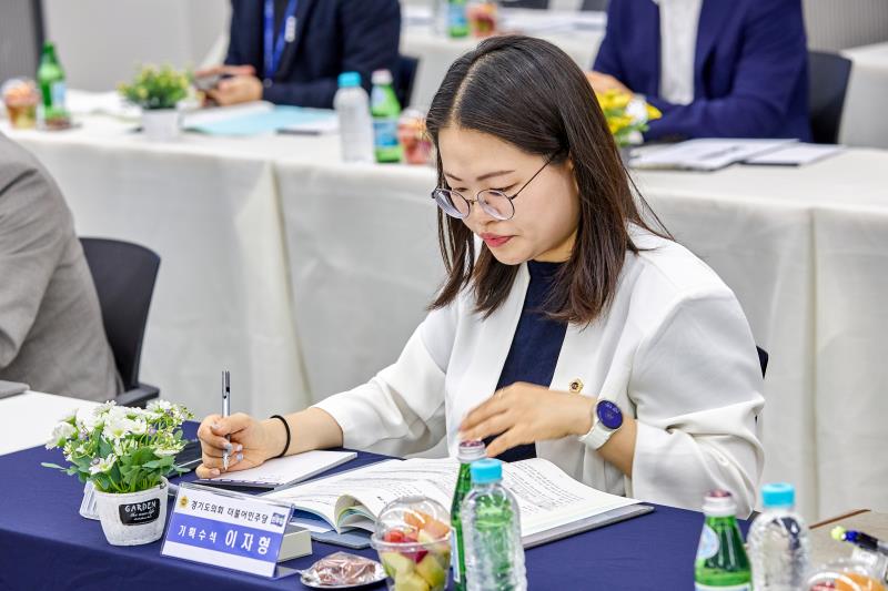 제12대 경기도의회 더불어민주당 수석대표단 교육현장 정책회의 1일차_3