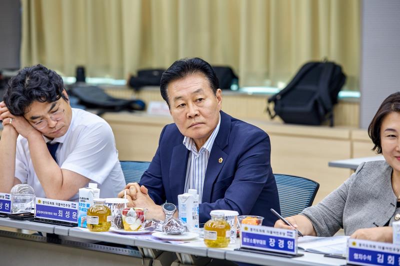 제12대 경기도의회 더불어민주당 수석대표단 교육현장 정책회의 1일차_3