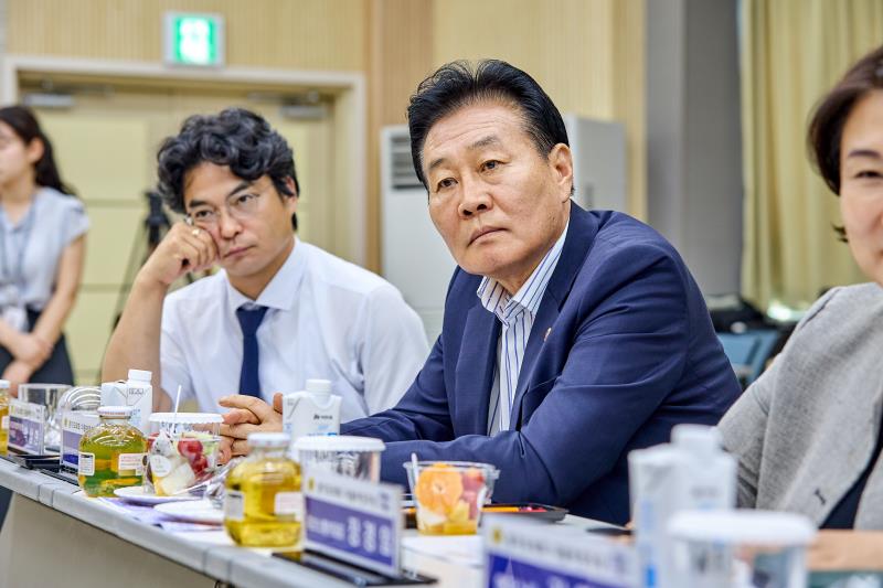 제12대 경기도의회 더불어민주당 수석대표단 교육현장 정책회의 1일차_4