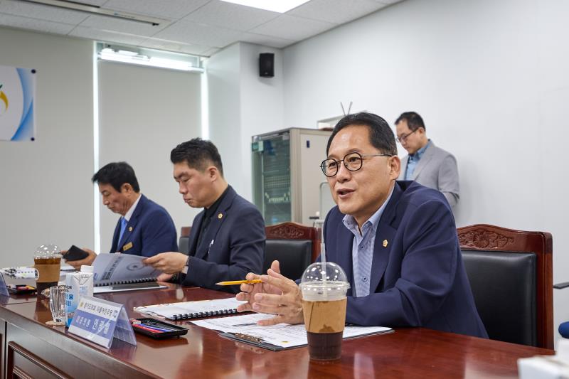 제12대 경기도의회 더불어민주당 수석대표단 교육현장 정책회의 2일차_3