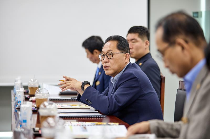 제12대 경기도의회 더불어민주당 수석대표단 교육현장 정책회의 2일차_6