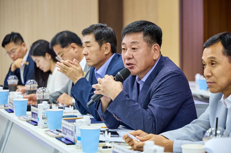 제12대 경기도의회 더불어민주당 수석대표단 교육현장 정책회의 2일차_3