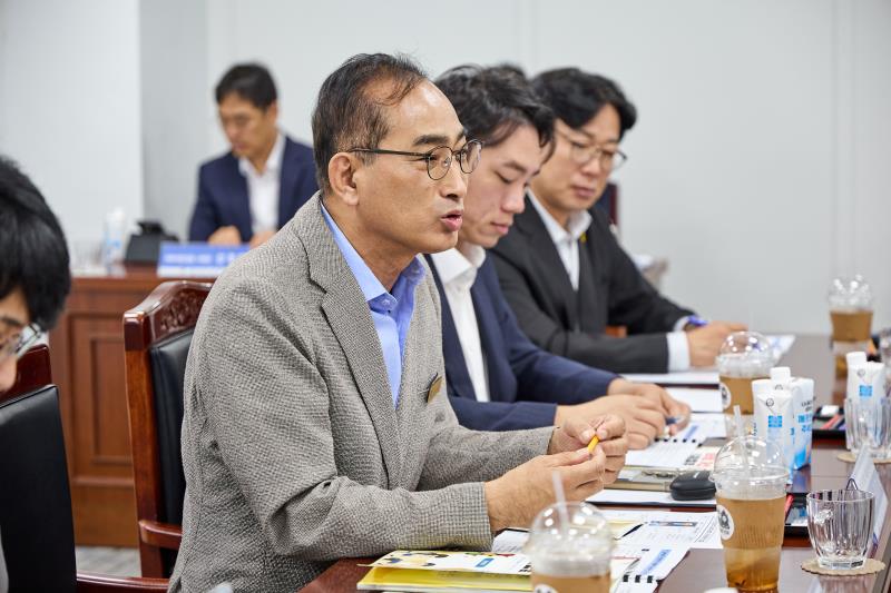 제12대 경기도의회 더불어민주당 수석대표단 교육현장 정책회의 2일차_4