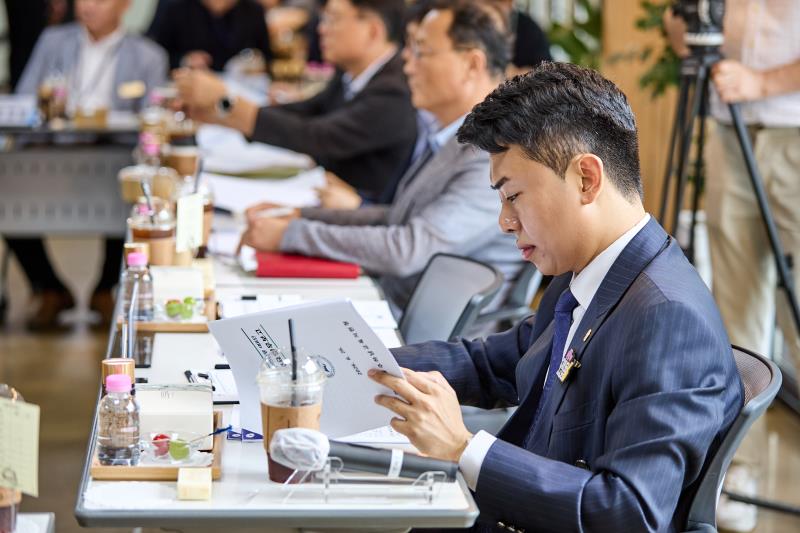 제12대 경기도의회 더불어민주당 수석대표단 교육현장 정책회의 2일차_3