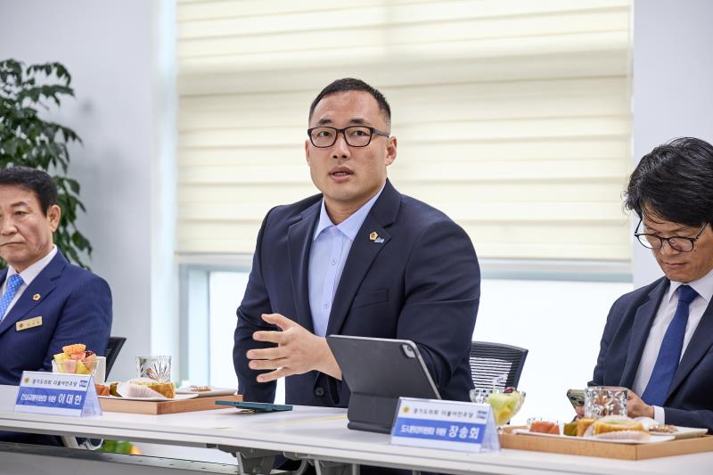 제12대 경기도의회 더불어민주당 수석대표단 교육현장 정책회의 2일차_3