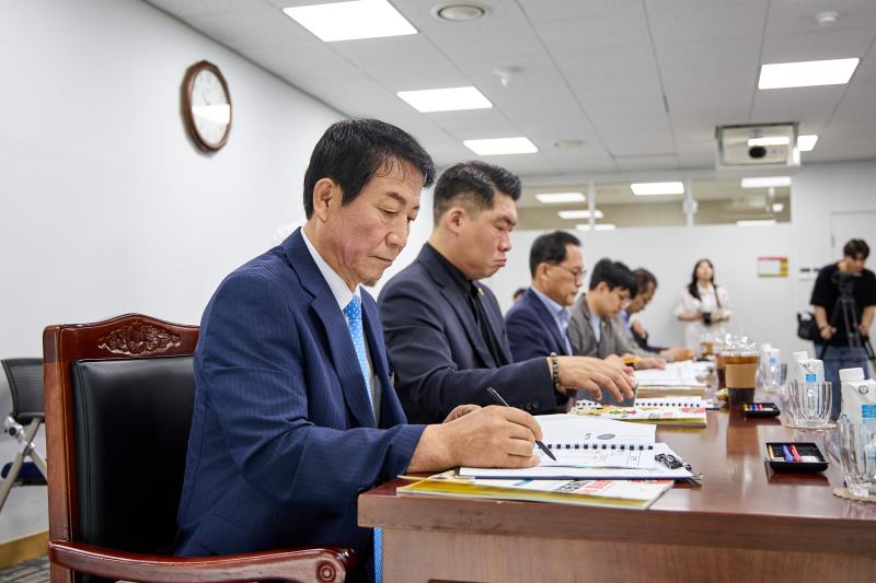 제12대 경기도의회 더불어민주당 수석대표단 교육현장 정책회의 2일차_3