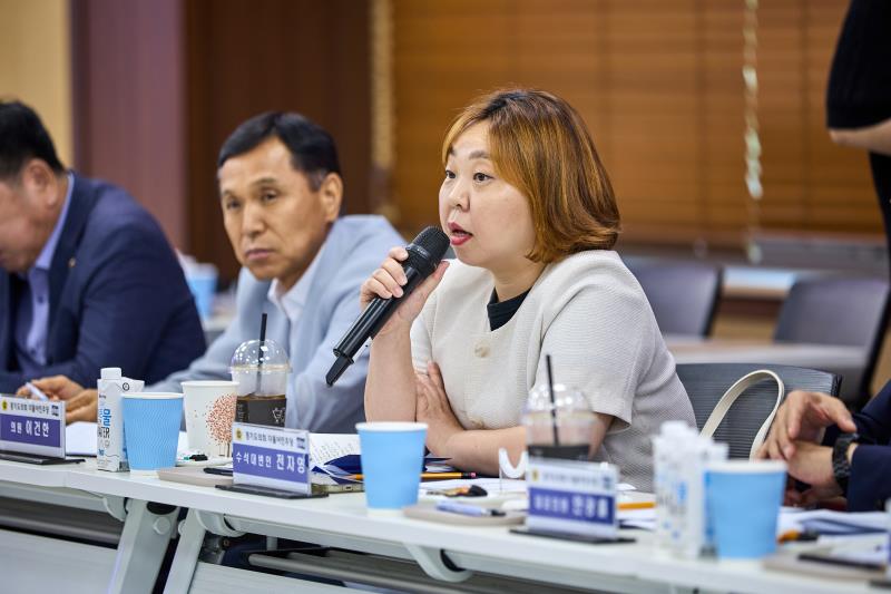 제12대 경기도의회 더불어민주당 수석대표단 교육현장 정책회의 2일차_10