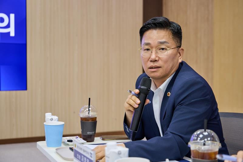제12대 경기도의회 더불어민주당 수석대표단 교육현장 정책회의 2일차_8