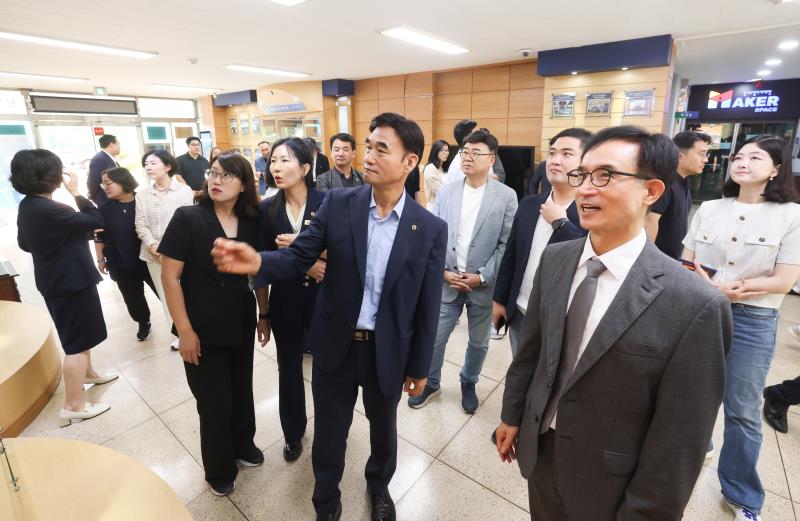 경제노동위원회 경기도기술학교 현장방문 사진 4