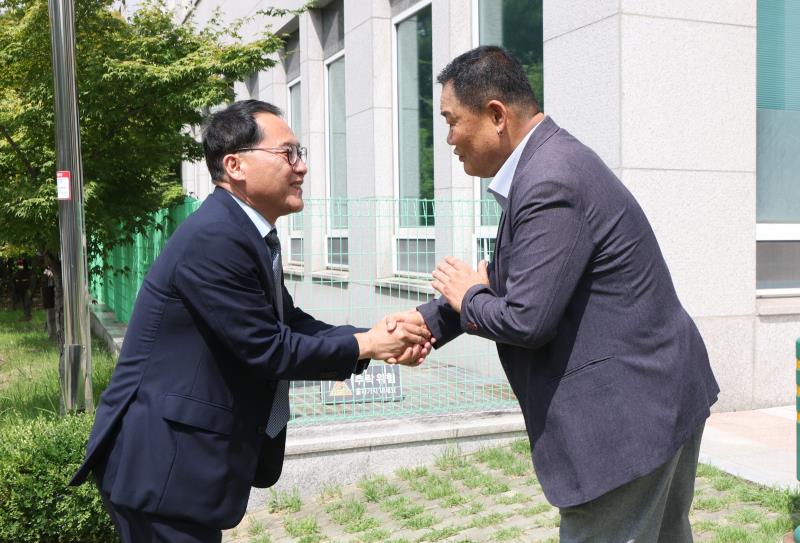 경기도의회 더불어민주당 교섭단체 광역의회 방문(대전시)_2