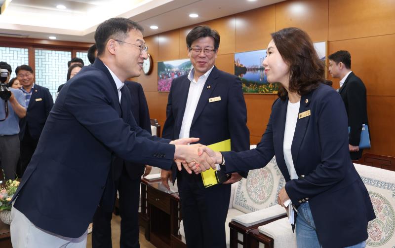 경기도의회 더불어민주당 교섭단체 광역의회 방문(울산시)_8