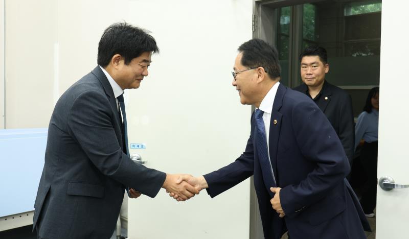 경기도의회 더불어민주당 교섭단체 광역의회 방문(부산시)_2