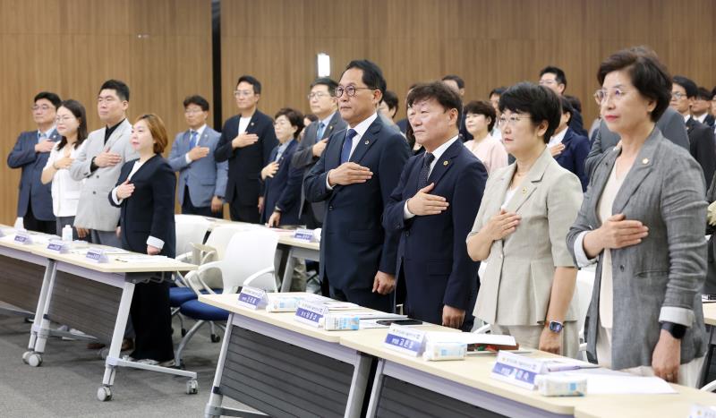 경기도의회 더불어민주당 의원총회_6
