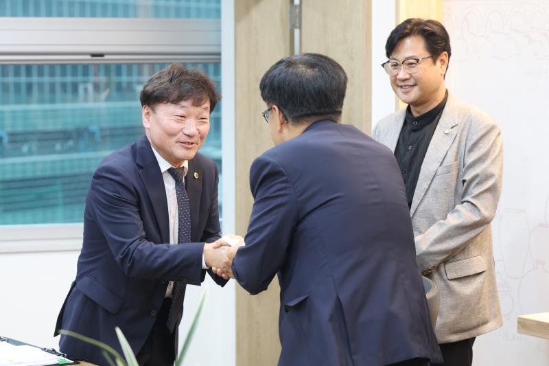 경기도의회 남종섭의장 용인특례시의원 접견_2