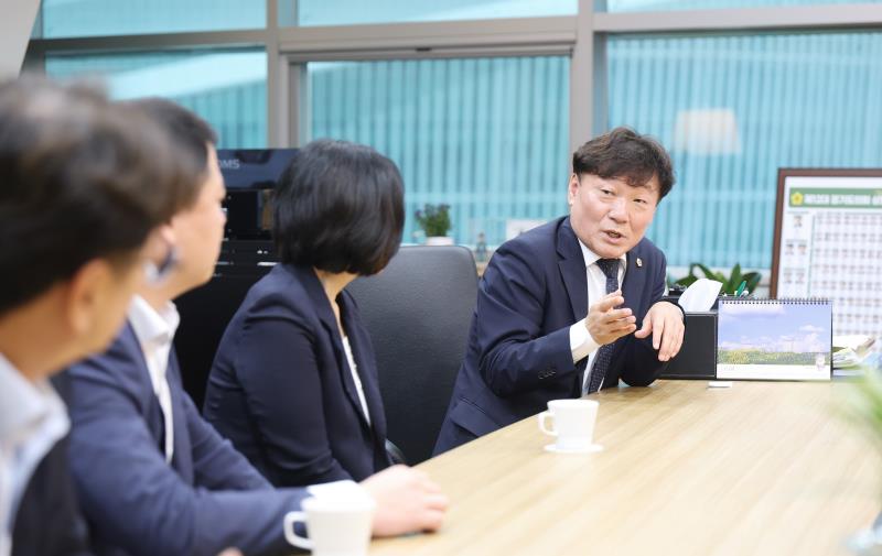 경기도의회 남종섭의장 용인특례시의원 접견_5