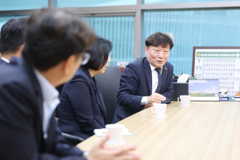 경기도의회 남종섭의장 용인특례시의원 접견_6