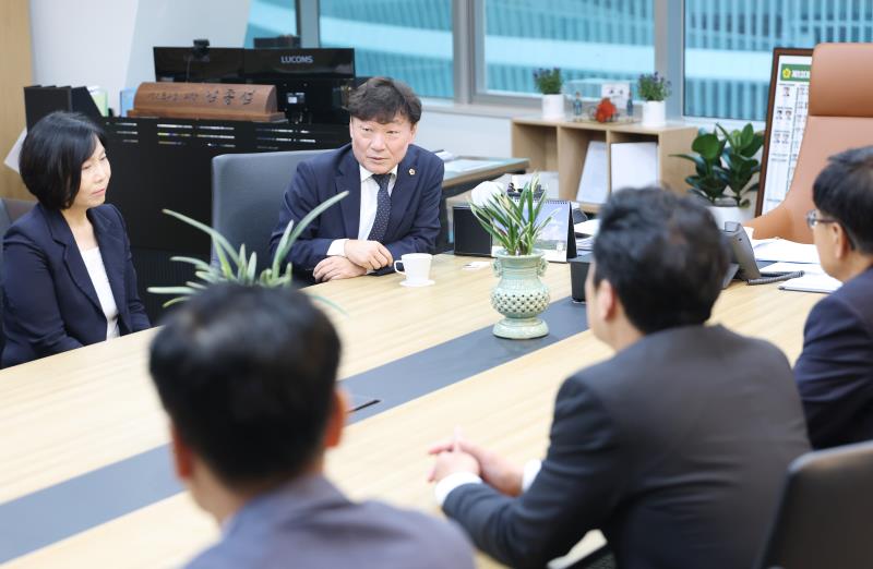 경기도의회 남종섭의장 용인특례시의원 접견_7