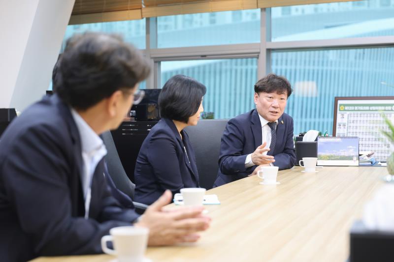 경기도의회 남종섭의장 용인특례시의원 접견_8
