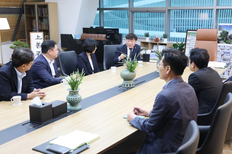 경기도의회 남종섭의장 용인특례시의원 접견_10
