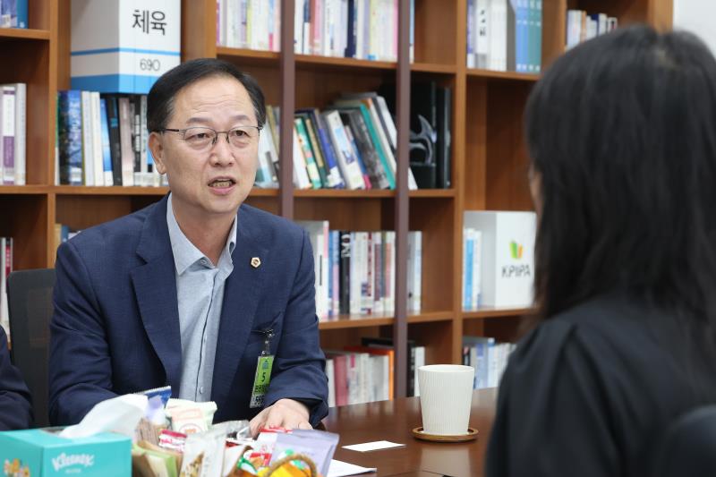 경기도의회 남종섭의장 등 이재정 국회의원 접견_4