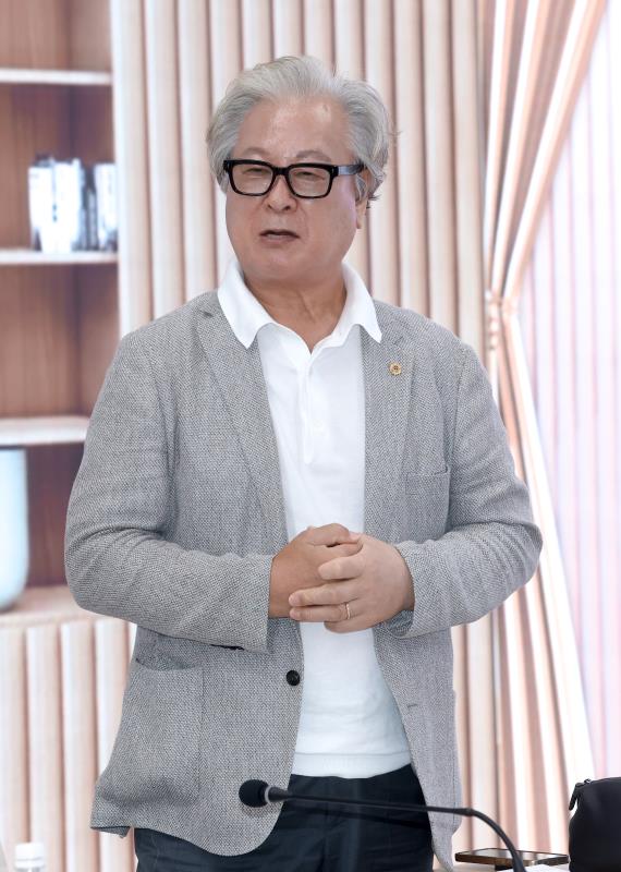 민주시민교육 왜 필요한가 과련 토론회_10