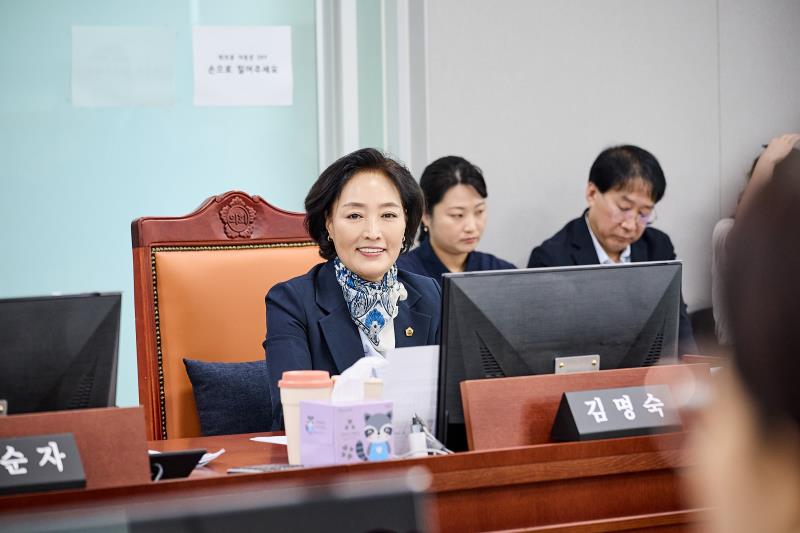 제393회 임시회 제1차 여성가족평생교육위원회_3