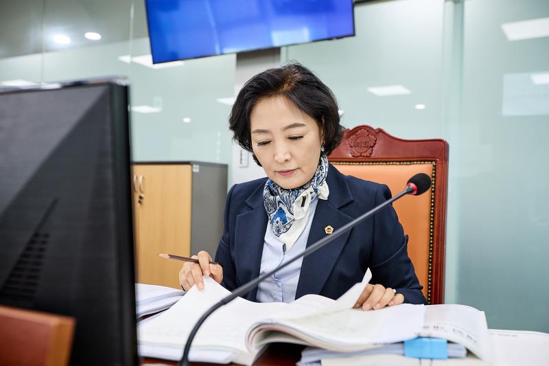 제393회 임시회 제1차 여성가족평생교육위원회_8