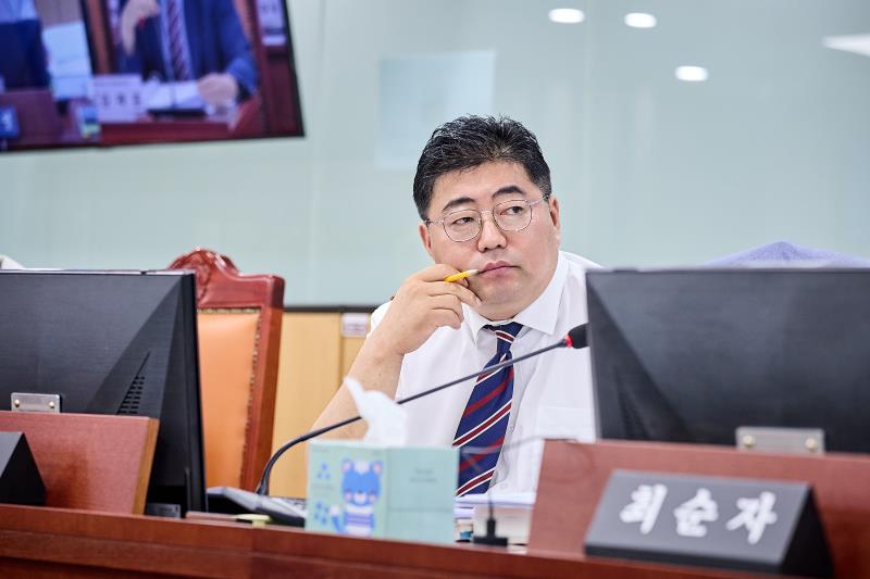 제393회 임시회 제1차 여성가족평생교육위원회_6