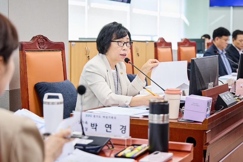 제393회 임시회 제1차 여성가족평생교육위원회_9