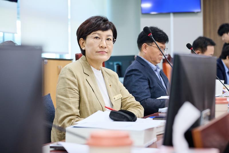 제393회 임시회 제1차 여성가족평생교육위원회_3