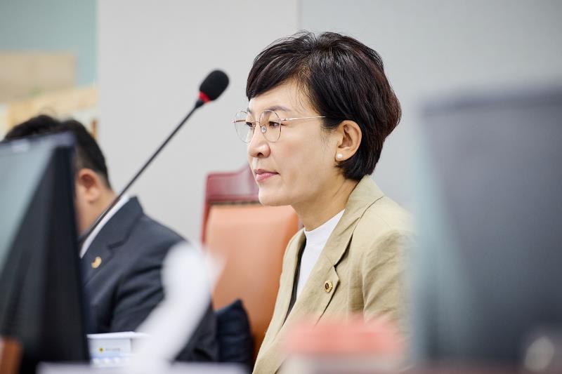 제393회 임시회 제1차 여성가족평생교육위원회_4