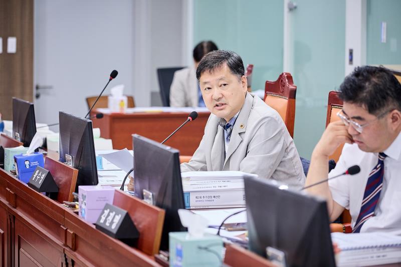 제393회 임시회 제1차 여성가족평생교육위원회_10