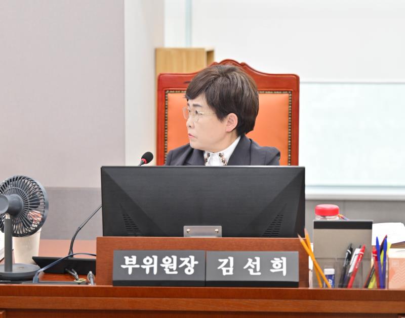 제393회 임시회 제1차 교육기획위원회_3