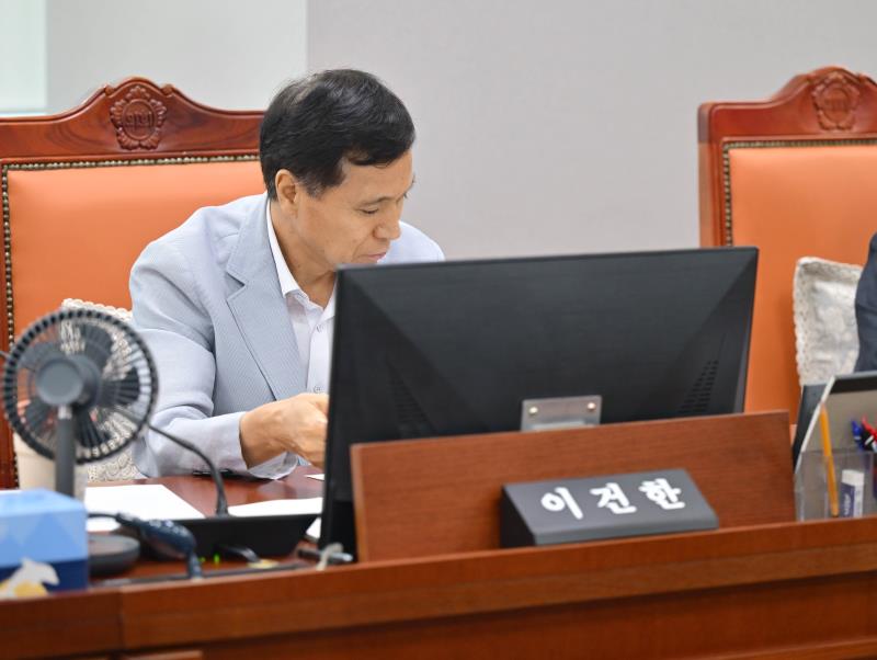제393회 임시회 제1차 교육기획위원회_4