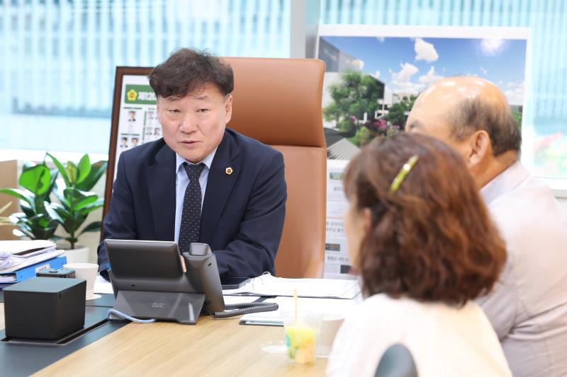 경기도의회 남종섭의장 신갈동 주민 접견_10