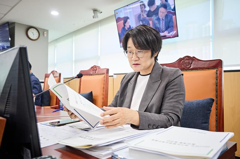 제393회 임시회 제2차 여성가족평생교육위원회_3