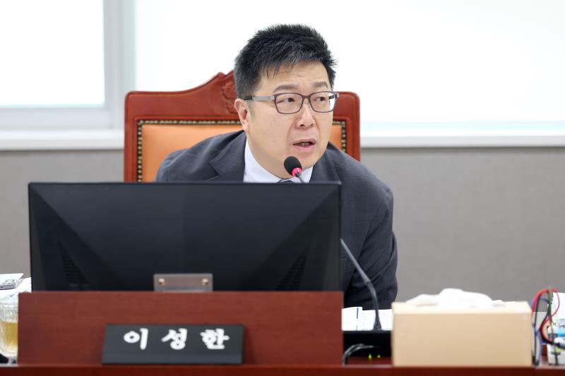 제393회 임시회 제1차 안전행정위원회-1_6