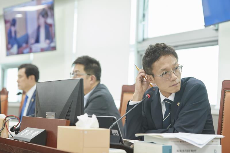 제393회 임시회 제2차 안전행정위원회_9