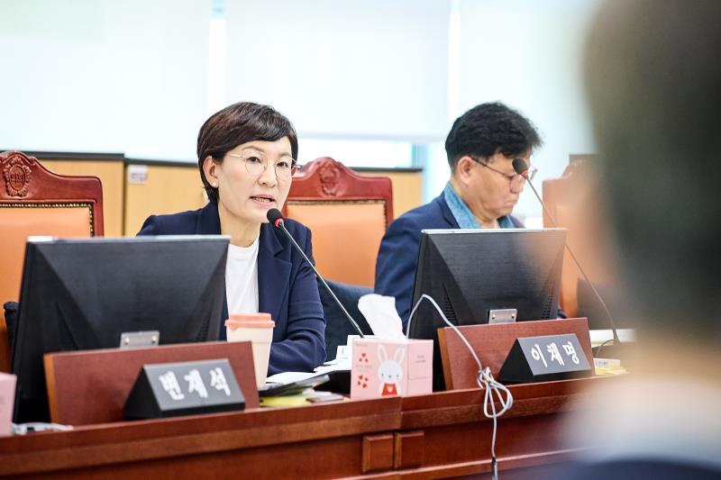 제393회 임시회 제2차 여성가족평생교육위원회_8