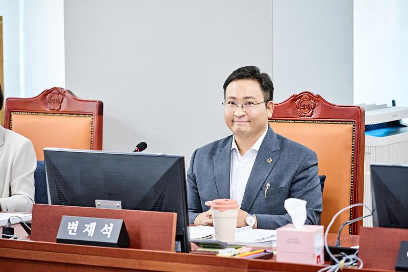 제393회 임시회 제2차 여성가족평생교육위원회_3