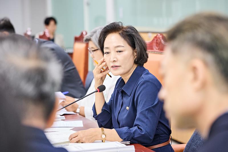 제393회 임시회 제2차 여성가족평생교육위원회_8