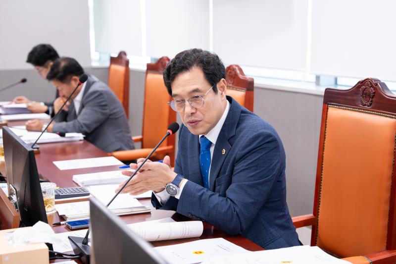 제393회 임시회 제1차 안전행정위원회_9