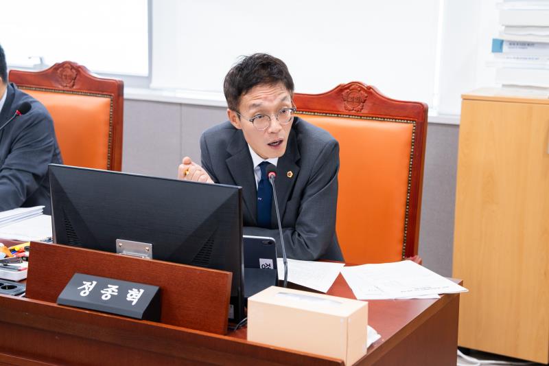 제393회 임시회 제1차 안전행정위원회_6